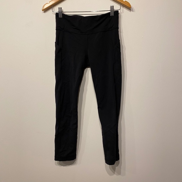 Lululemon Black Pace Cropped Leggings - Picture 1 of 5